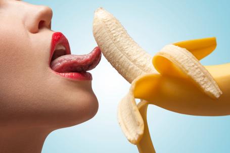 banana licking